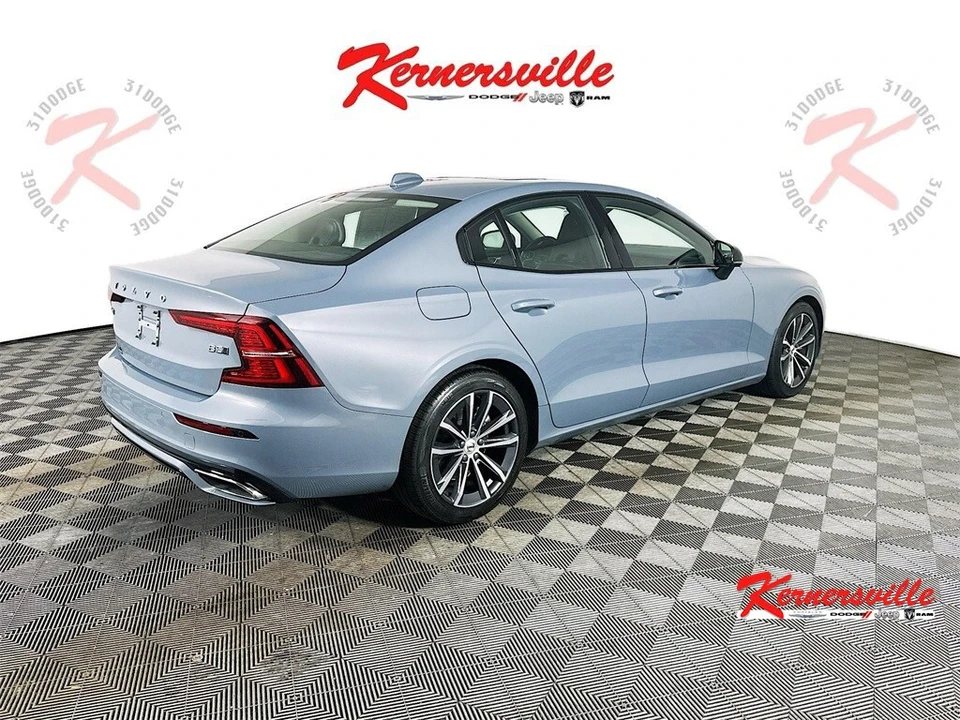 2022 Volvo S60 3rd Gen - Image 7 of 12