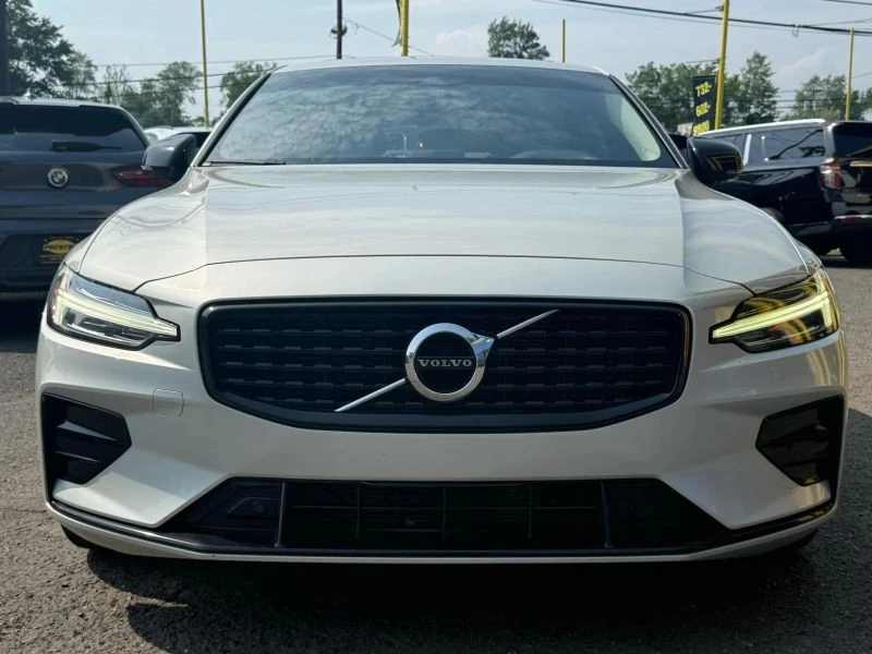 2022 Volvo S60 3rd Gen - Image 2 of 12