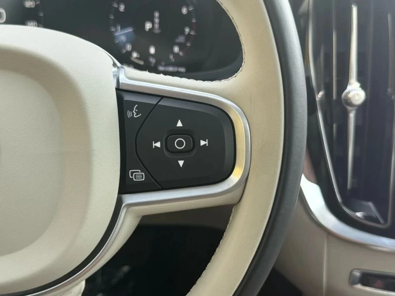 2022 Volvo S60 3rd Gen - Image 12 of 12