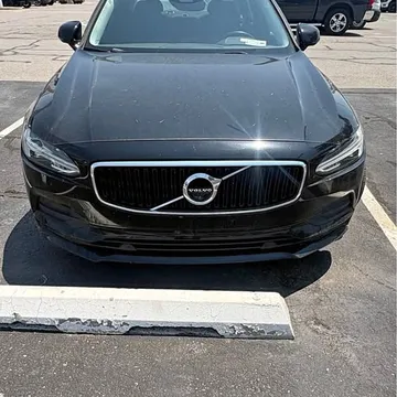 2022 Volvo S60 B5 Momentum Sedan 4D