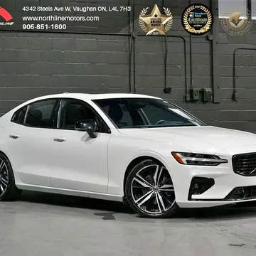 2022 Volvo S60 R-Design