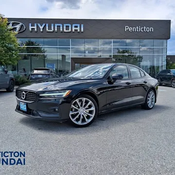 2022 Volvo S60 B5 Momentum