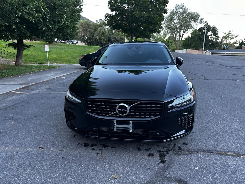 2022 Volvo S60 3rd Gen - Image 6 of 31