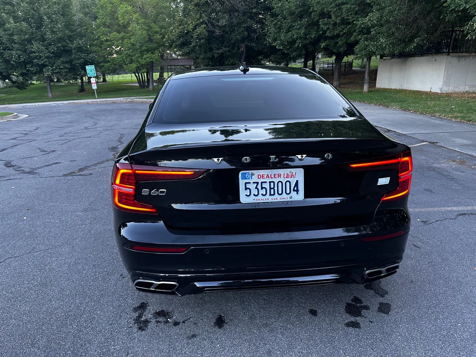 2022 Volvo S60 3rd Gen - Image 27 of 31