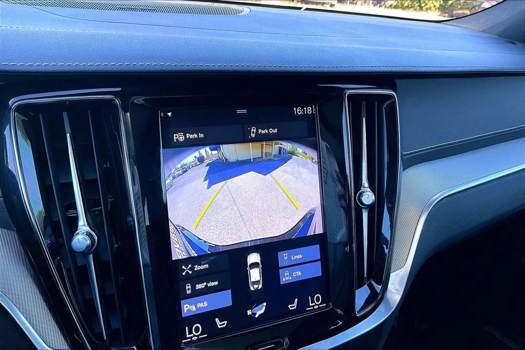 2022 Volvo S60 3rd Gen - Image 29 of 31