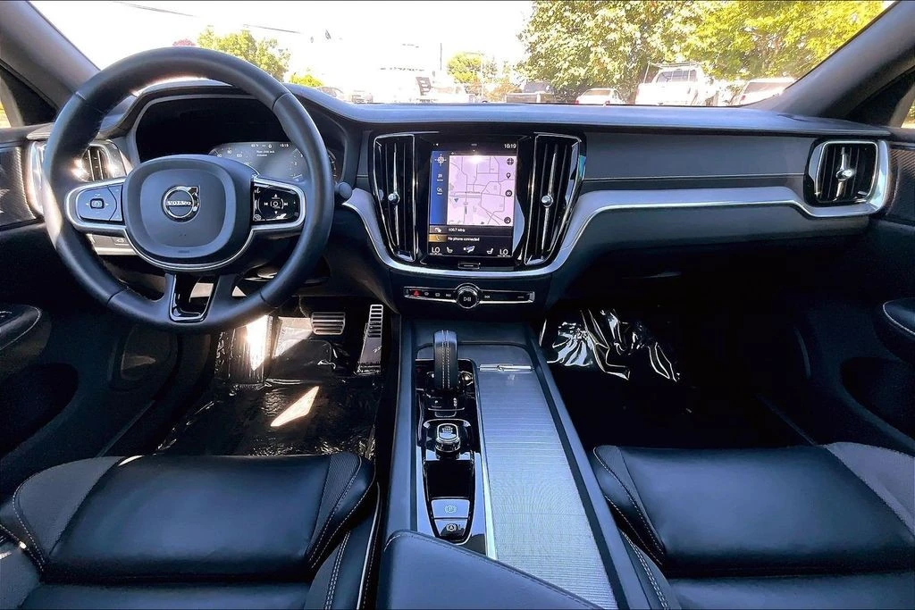 2022 Volvo S60 3rd Gen - Image 16 of 31
