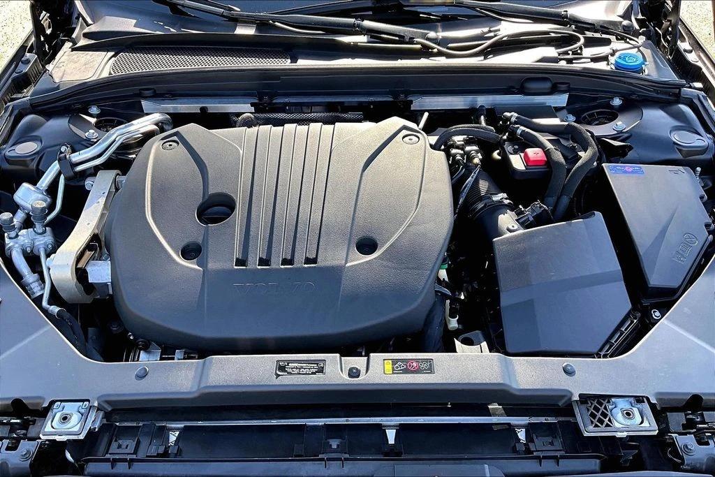 2022 Volvo S60 3rd Gen - Image 30 of 31