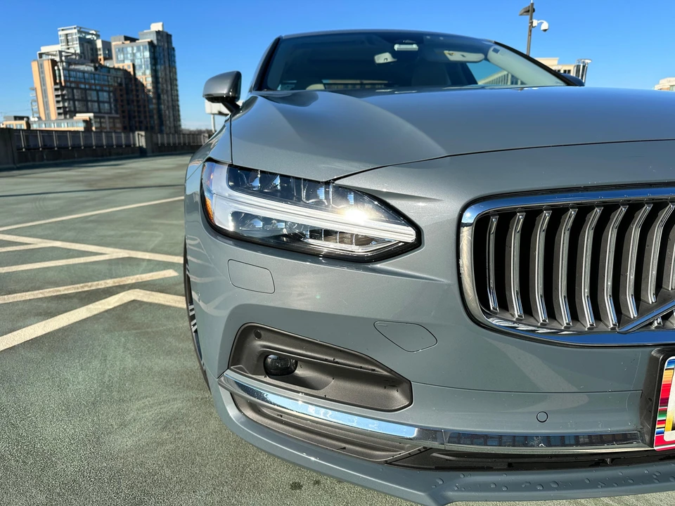 2022 Volvo S90 - Image 14 of 31