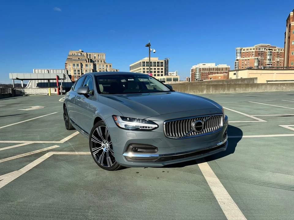 2022 Volvo S90 - Image 12 of 31