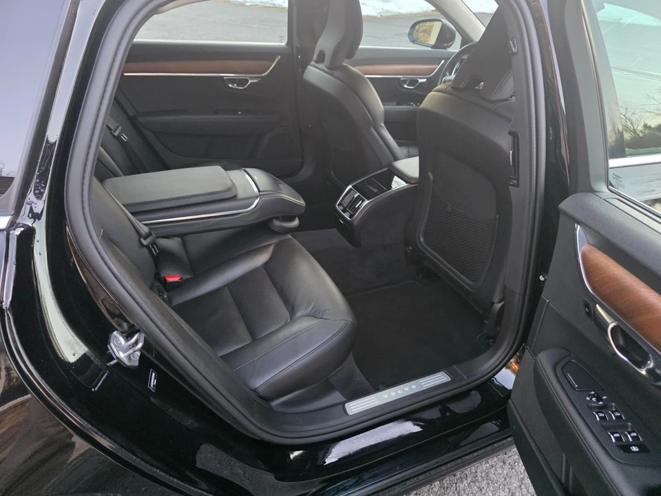 2022 Volvo S90 - Image 18 of 21