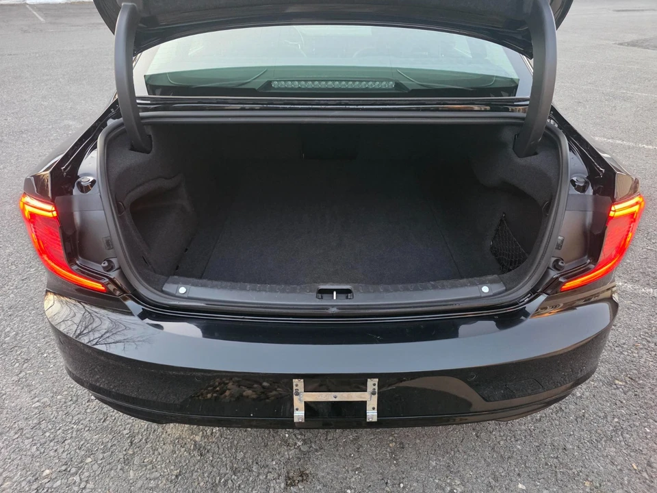 2022 Volvo S90 - Image 11 of 21