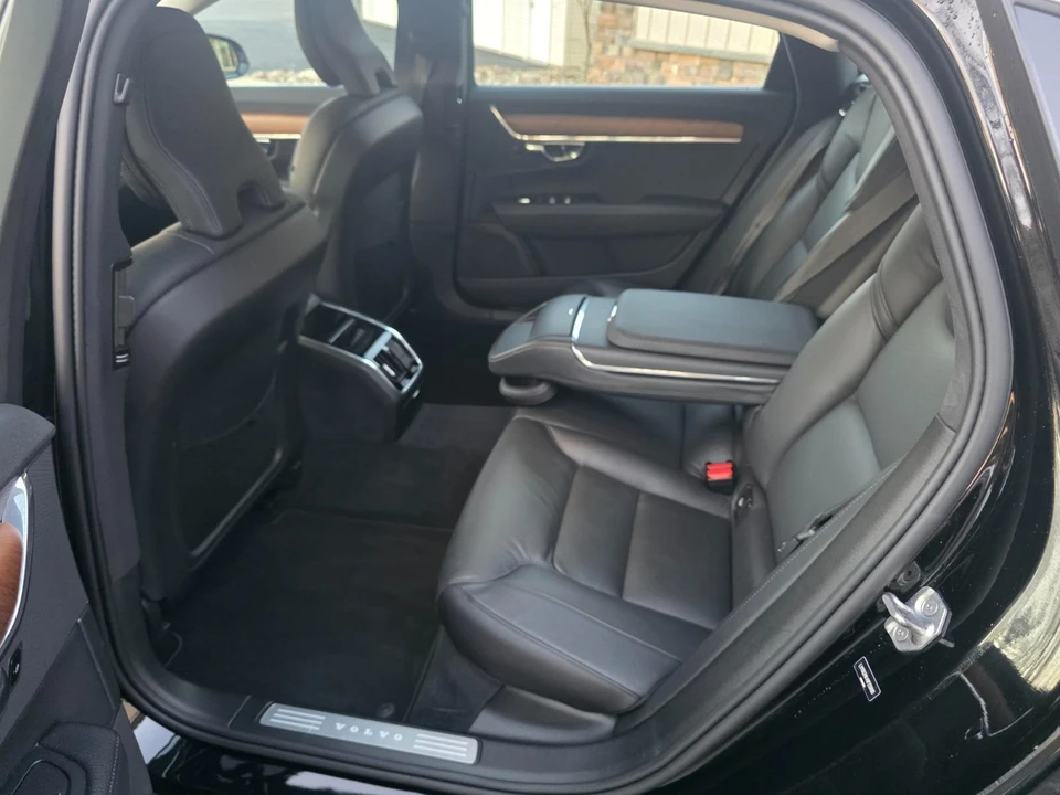 2022 Volvo S90 - Image 16 of 21