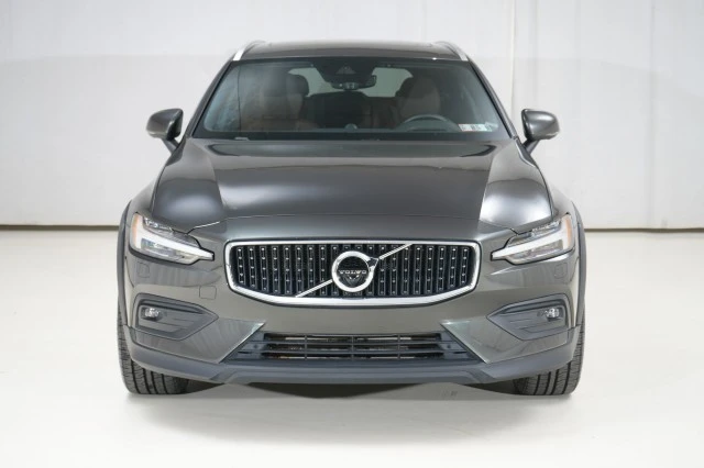 2022 Volvo V60 2nd Gen - Image 7 of 21