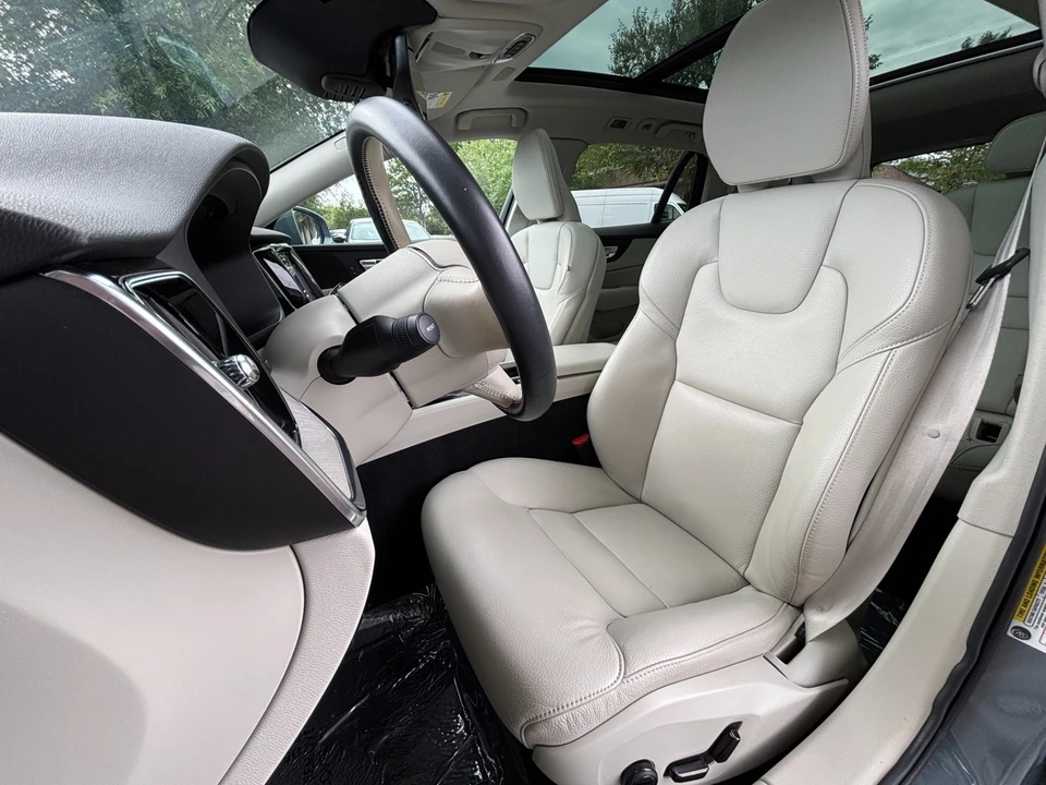 2022 Volvo V60 2nd Gen - Image 12 of 31