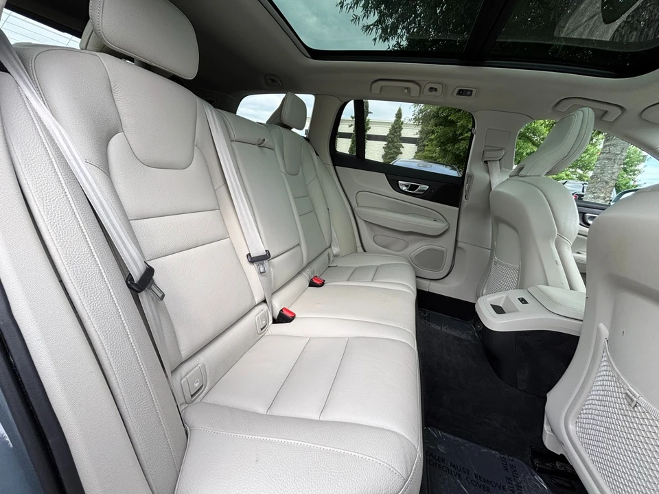 2022 Volvo V60 2nd Gen - Image 22 of 31