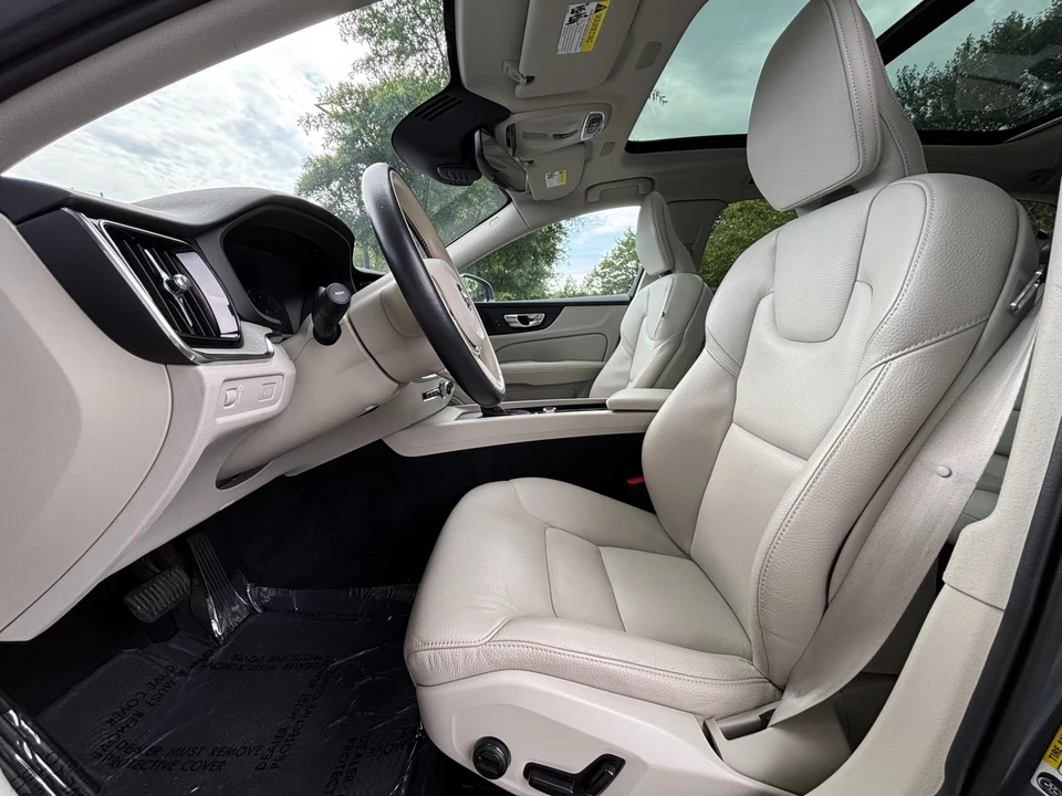 2022 Volvo V60 2nd Gen - Image 9 of 31