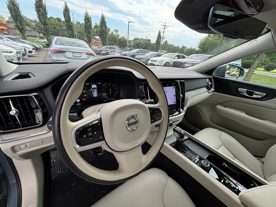 2022 Volvo V60 2nd Gen - Image 11 of 31