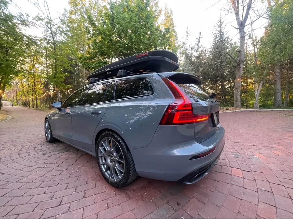 2022 Volvo V60 2nd Gen - Image 4 of 10