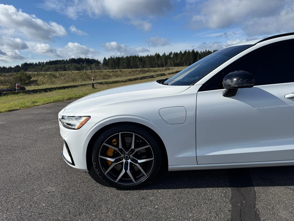 2022 Volvo V60 2nd Gen - Image 30 of 31