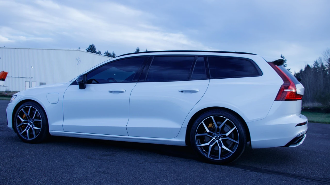 2022 Volvo V60 2nd Gen - Image 13 of 31