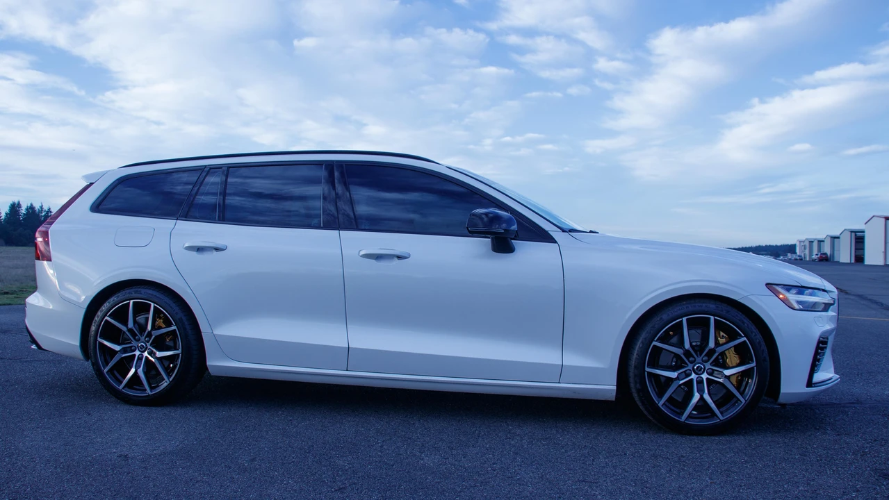 2022 Volvo V60 2nd Gen - Image 20 of 31