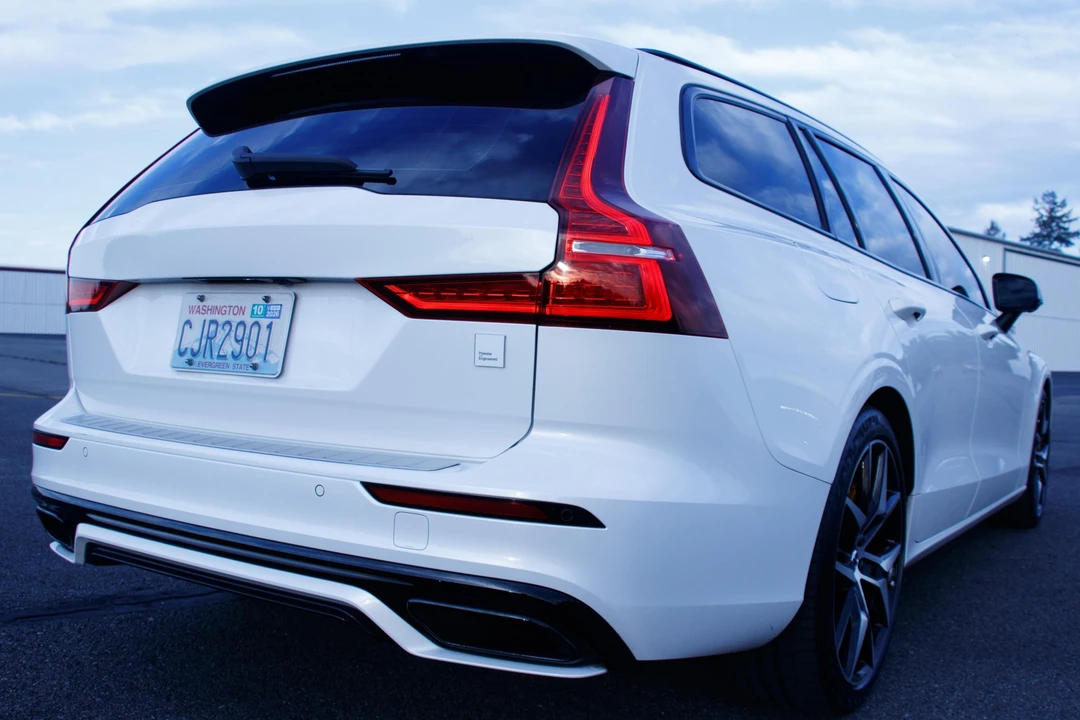 2022 Volvo V60 2nd Gen - Image 4 of 31