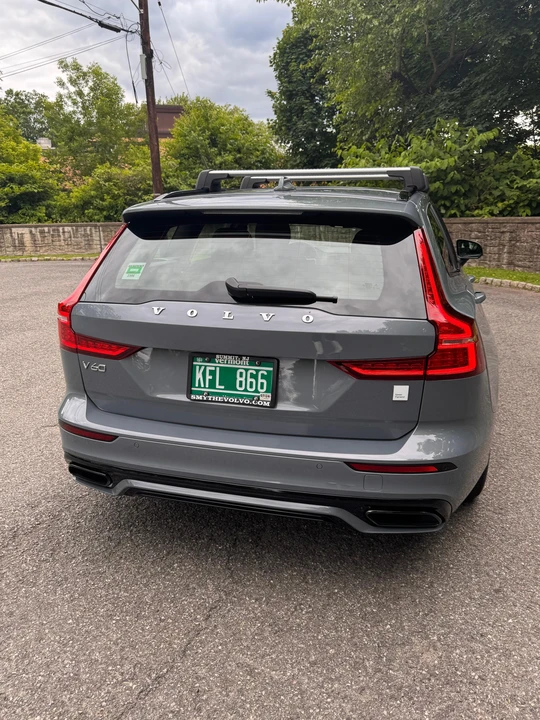 2022 Volvo V60 2nd Gen - Image 20 of 31