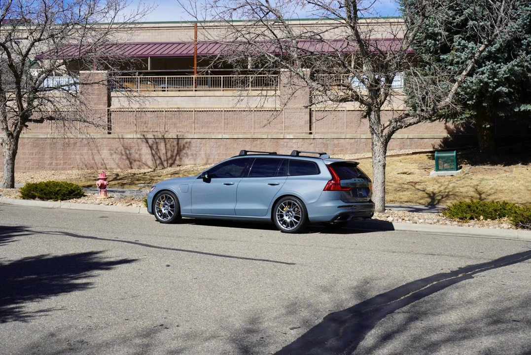 2022 Volvo V60 2nd Gen - Image 17 of 21