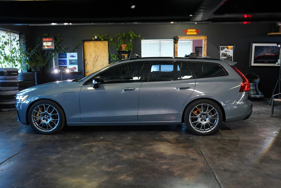 2022 Volvo V60 2nd Gen - Image 3 of 21
