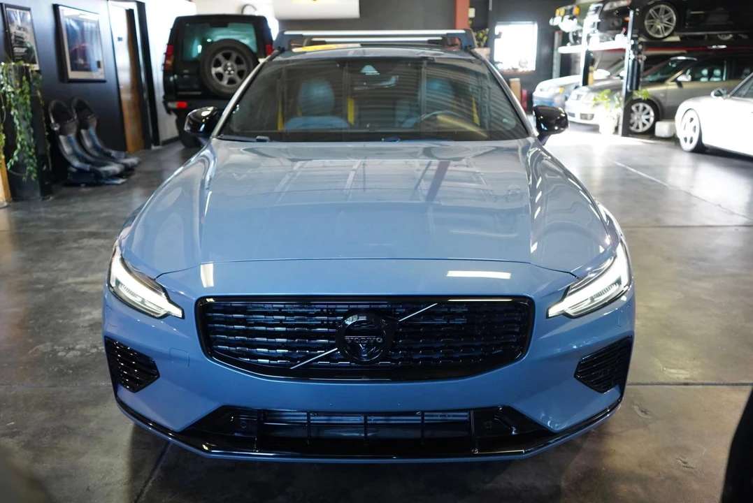 2022 Volvo V60 2nd Gen - Image 2 of 21