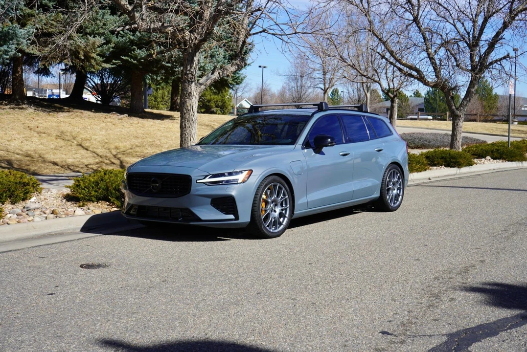 2022 Volvo V60 2nd Gen - Image 14 of 21