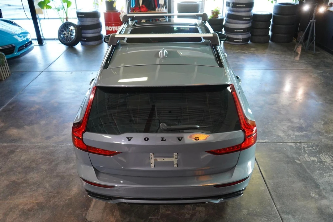 2022 Volvo V60 2nd Gen - Image 10 of 21
