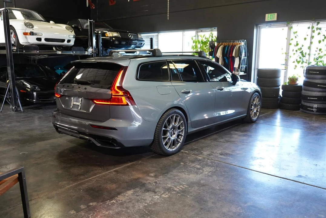 2022 Volvo V60 2nd Gen - Image 11 of 21