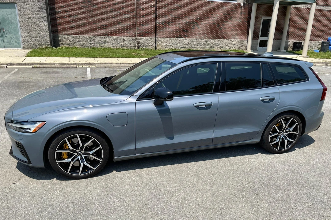 2022 Volvo V60 1st Gen - Image 3 of 31