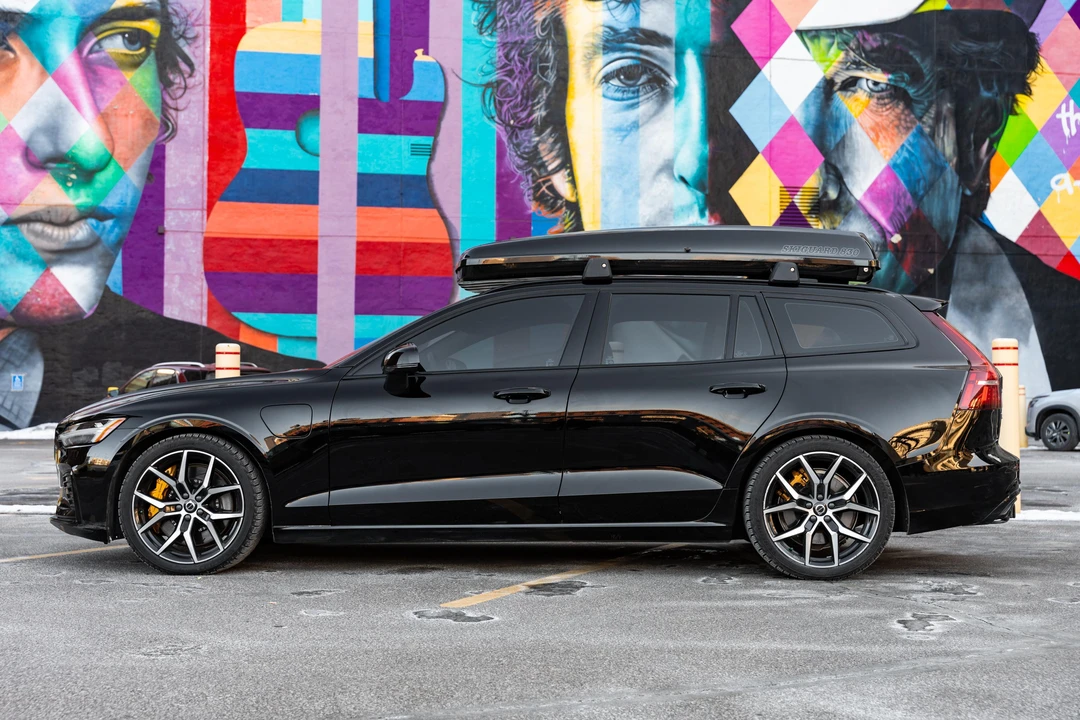 2022 Volvo V60 2nd Gen - Image 8 of 31