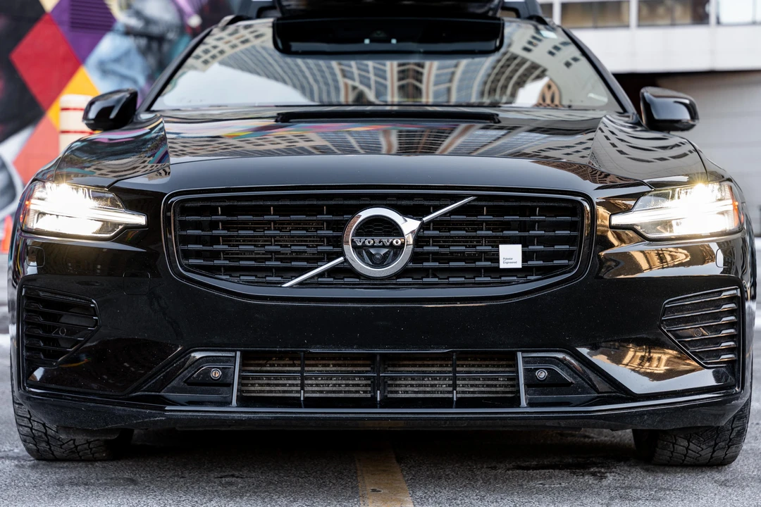 2022 Volvo V60 2nd Gen - Image 17 of 31