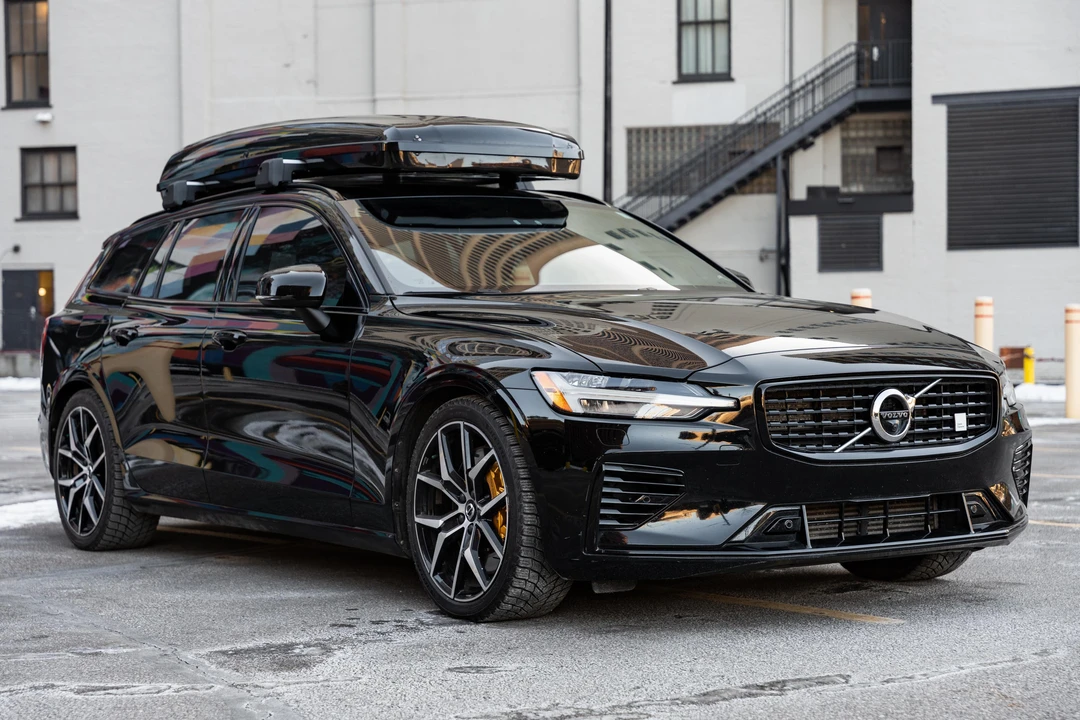2022 Volvo V60 2nd Gen - Image 13 of 31
