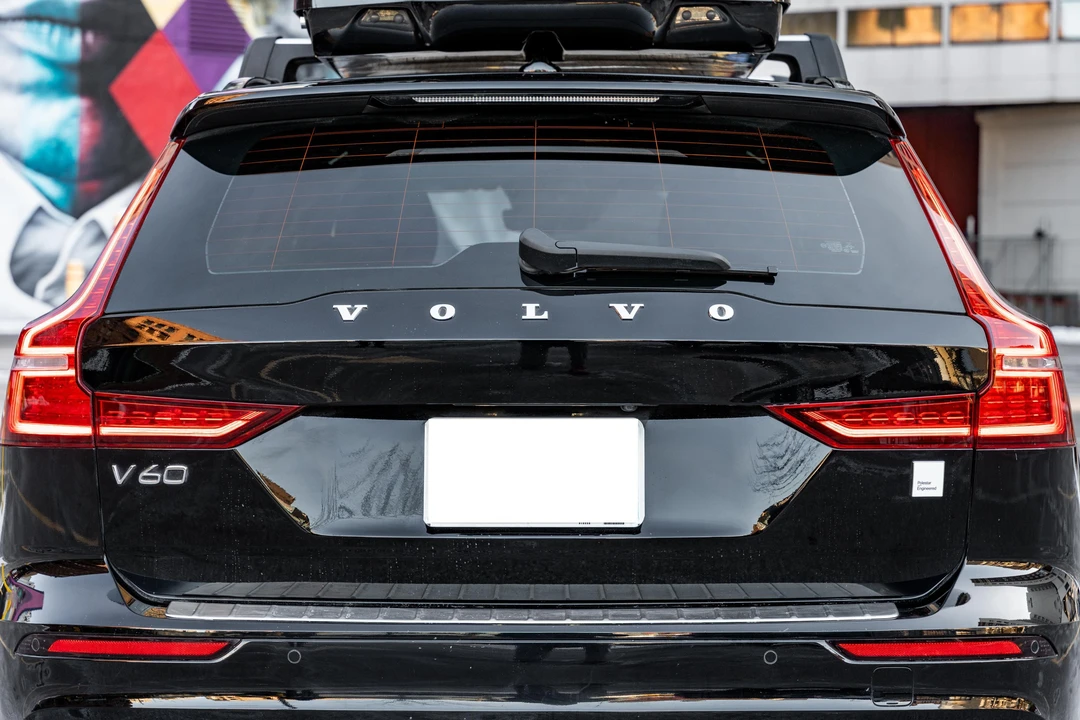 2022 Volvo V60 2nd Gen - Image 27 of 31