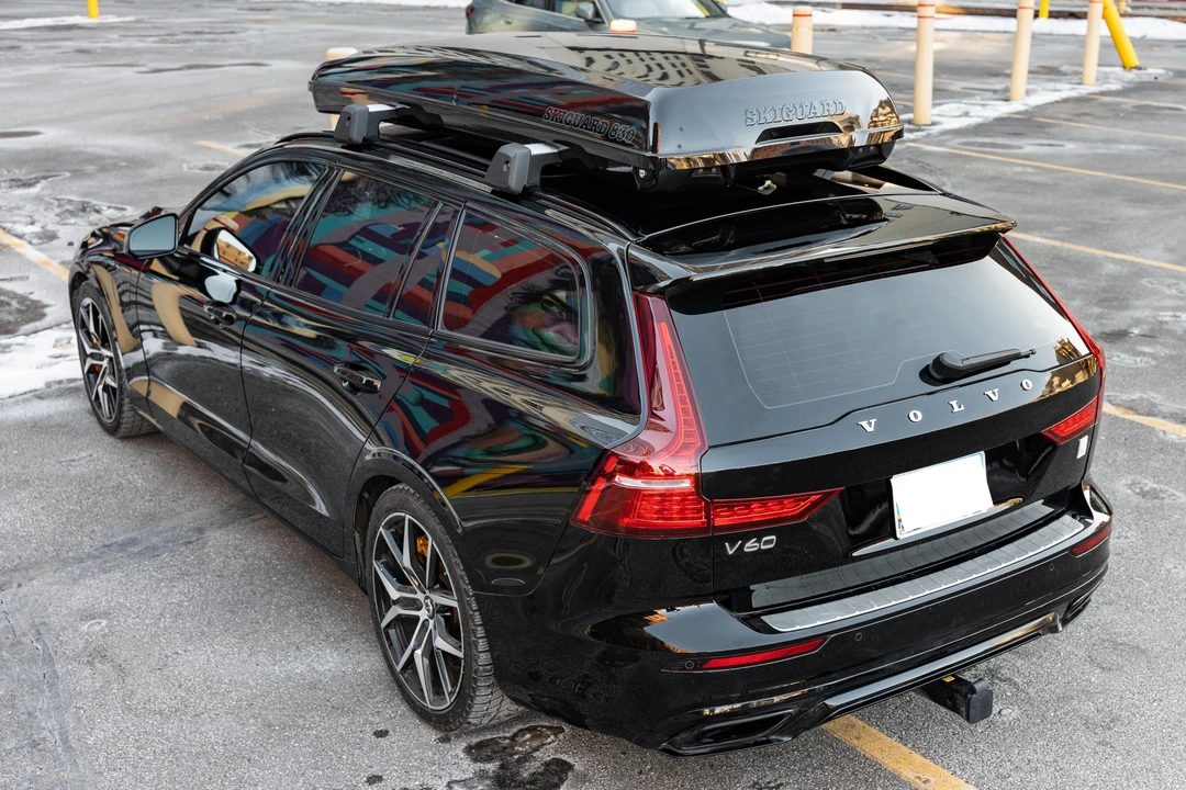 2022 Volvo V60 2nd Gen - Image 9 of 31