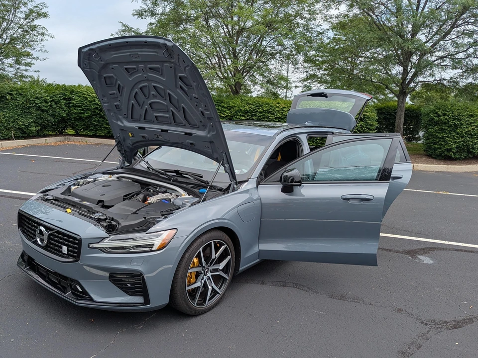 2022 Volvo V60 2nd Gen - Image 20 of 31