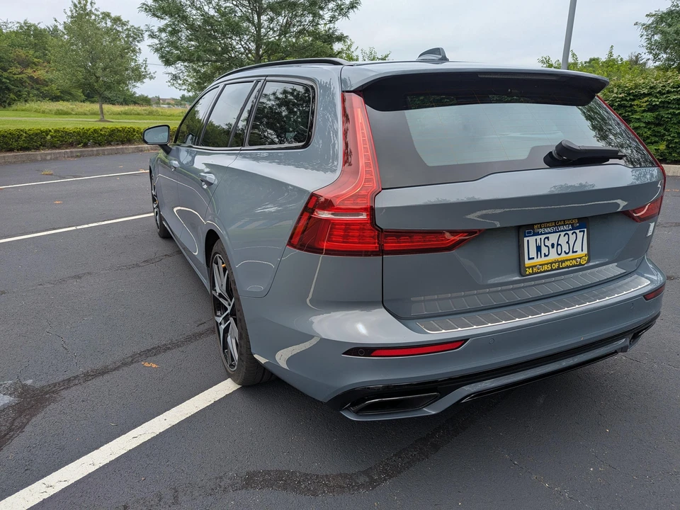 2022 Volvo V60 2nd Gen - Image 12 of 31