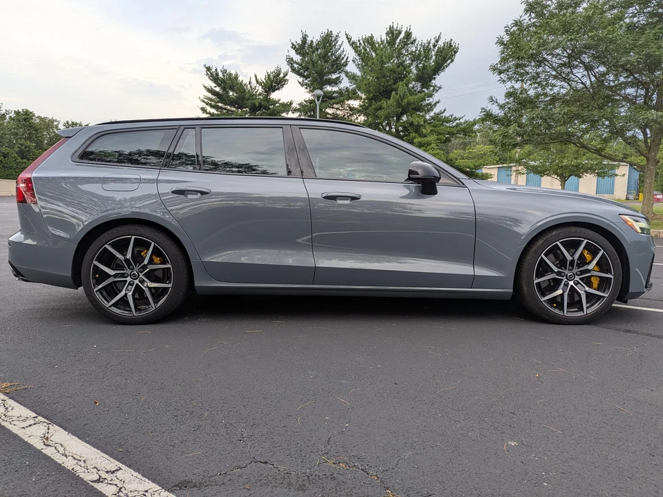 2022 Volvo V60 2nd Gen - Image 16 of 31