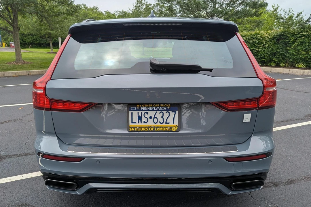 2022 Volvo V60 2nd Gen - Image 5 of 31