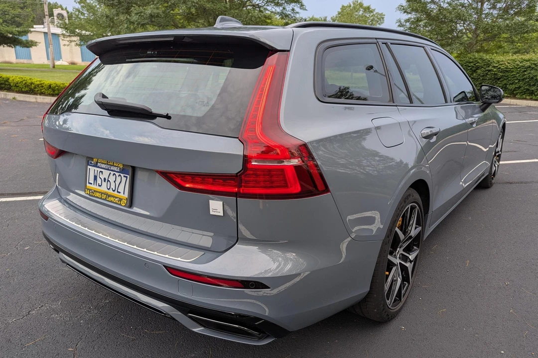 2022 Volvo V60 2nd Gen - Image 4 of 31