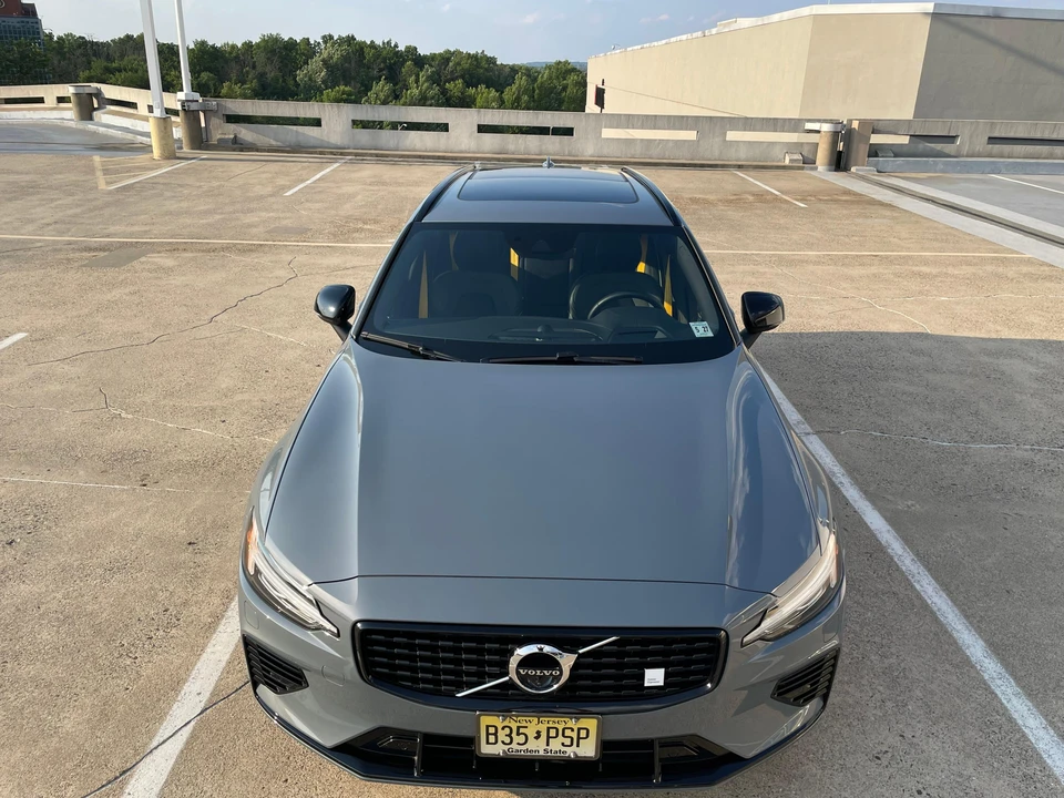 2022 Volvo V60 2nd Gen - Image 8 of 31