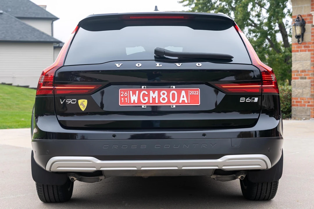 2022 Volvo V90 - Image 5 of 31
