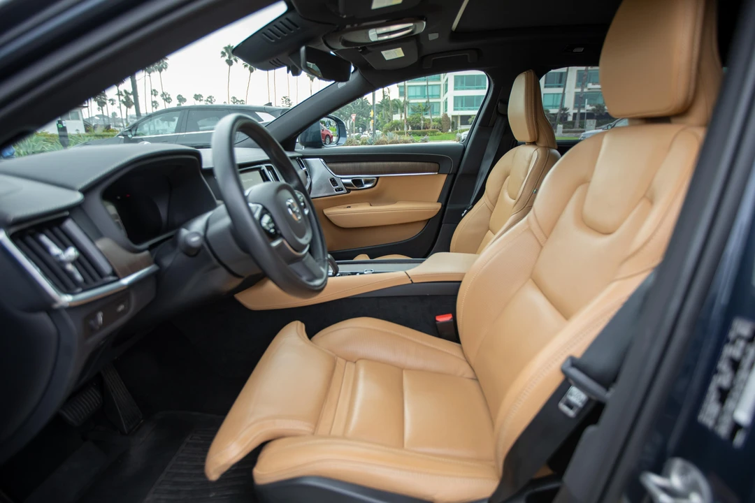 2022 Volvo V90 - Image 27 of 31