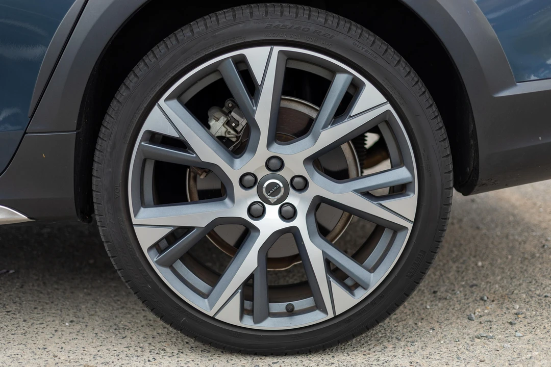 2022 Volvo V90 - Image 23 of 31