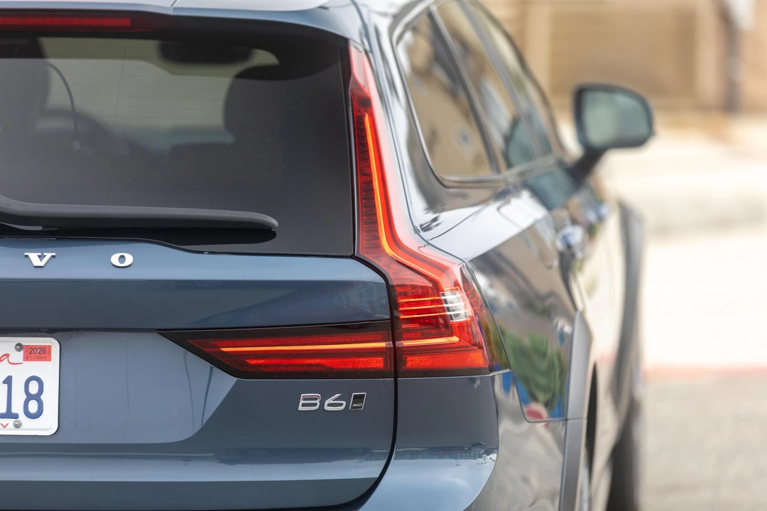 2022 Volvo V90 - Image 19 of 31