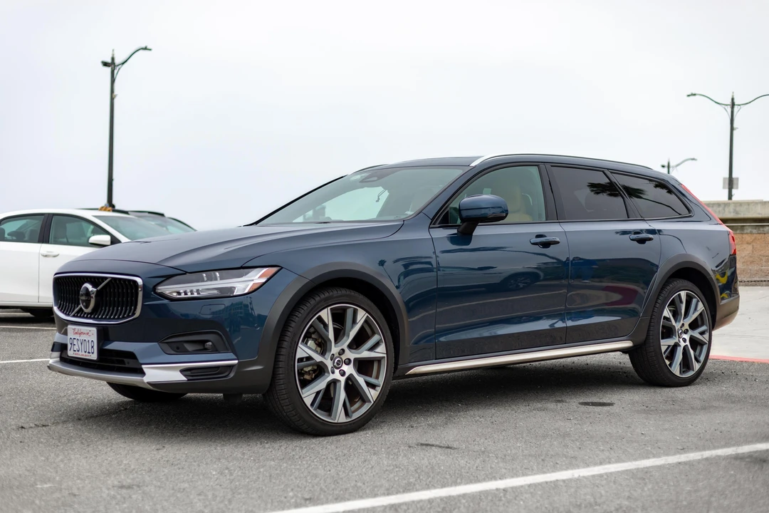 2022 Volvo V90 - Image 6 of 31